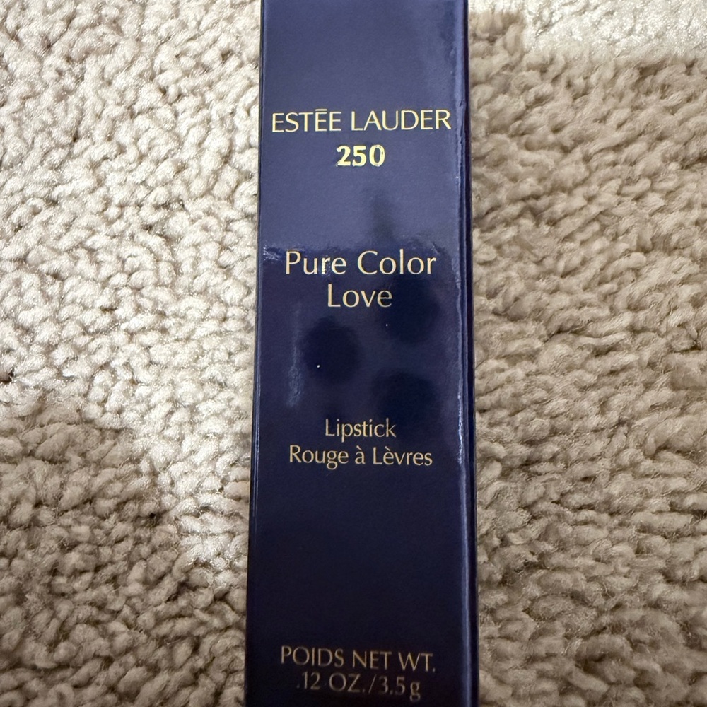 Estée Lauder Pure Color Love Lipstick 250 (Gold & Navy Packaging)